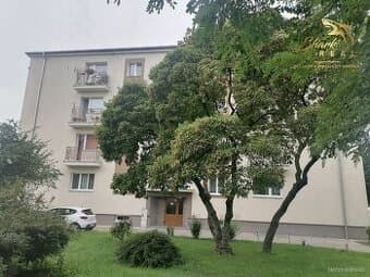 Na predaj priestranný slnečný 3-izbový byt na Krajinskej uli