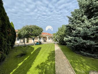 Reality KOMPLEX s.r.o. Vám ponúka apartmánový dom vo Veľkom