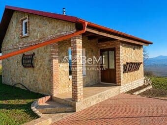 Predaj, rustikálna novostavba -Šahy (034-12-SIHA)