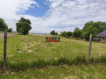 Krásny rovinatý pozemok na predaj – BLATNÉ REMETY
