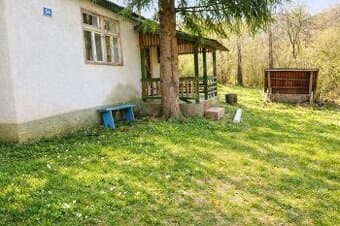 Pozemok v lese Ochtiná – rekreačný pozemok 4 942 m²