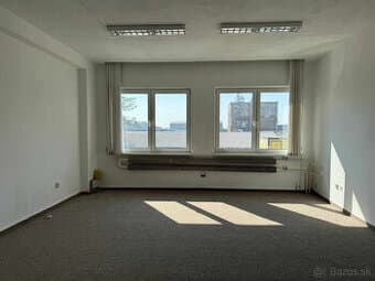 RealityKolesár prenajíma kancel 36m2 a 25m2 Rumunská KE JUH.