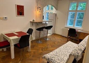 BA I. Na prenájom 2 izbový byt na Murgašovej ulici