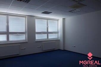 Malé kancelárie, 14m2, výborná poloha, Ružinov, Hraničná