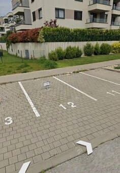 Parkovacie státie - Záhorská Bystrica