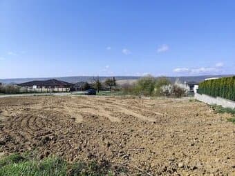 Vajkovce, 851 m2, stavebný pozemok, 10 min. do centra KE