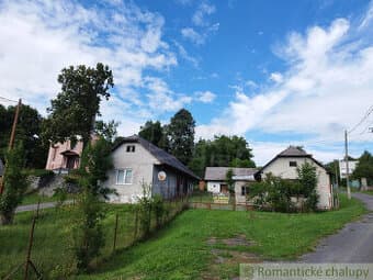 Sen o vidieckom živote - Dva domy na 2332 m² v malebných Č