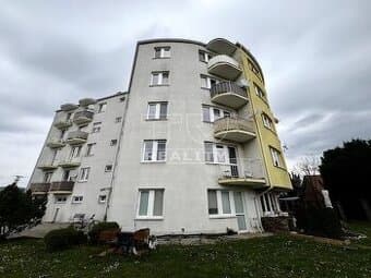 NA PRENÁJOM VEĽKÝ 2-IZBOVÝ BYT (60 m2) S BAZÉNOM,...