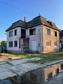 Cierna 07643