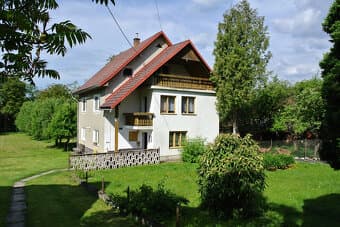Exkluzívne - rodinný dom Marček na veľkom pozemku pri vode