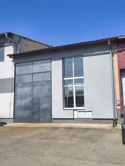 Prenájom skladu/ haly (144 m²) – Vranov nad Topľou
