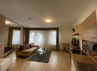 Prenájom bytu Bratislava - 2i apartmán na jazere