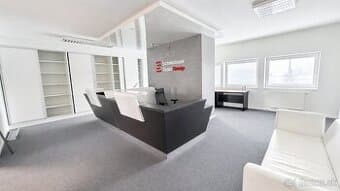 Kancelárie na prenájom od 20 m2 – 256 m2,Žilina, parkovanie.
